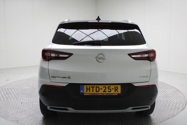 Opel Grandland X 1.6 Turbo Hybrid Ultimate | automaat | leder | climate | navi | elektr. achterklep | cruise adaptief | gekoelde stoelen | carplay | verwarmde voorruit