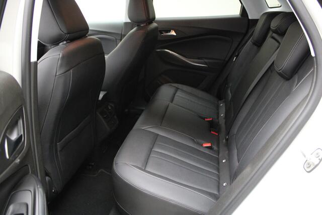 Opel Grandland X 1.6 Turbo Hybrid Ultimate | automaat | leder | climate | navi | elektr. achterklep | cruise adaptief | gekoelde stoelen | carplay | verwarmde voorruit