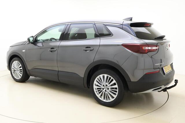 Opel Grandland X 1.2 Turbo Innovation 130 PK | Navigatie | Trekhaak | Comfort stoelen | Stoel & Stuurverwarming | Climate control | Camera | Lichtmetalen velgen | Extra getint glas