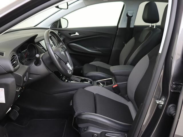 Opel Grandland X 1.2 Turbo Business Executive | Winterpack | Camera | Comfortstoel | Navigatie