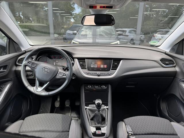 Opel Grandland X 1.2 Turbo Business Executive