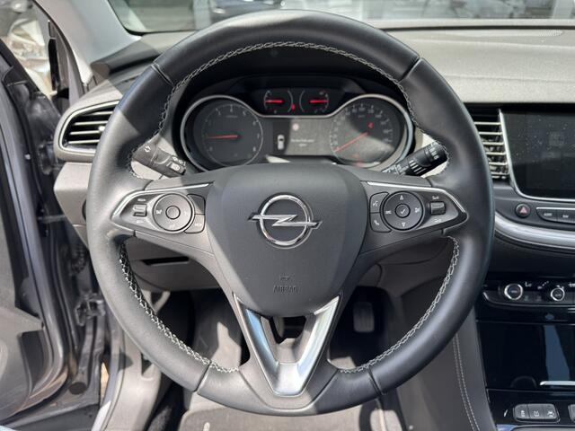 Opel Grandland X 1.2 Turbo Business Executive