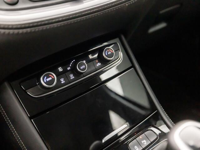 Opel Grandland X 1.2 Turbo Innovation (APPLE CARPLAY, GROOT NAVI, CLIMATE, CAMERA, GETINT GLAS, LEDER, SPORTSTOELEN, LANE ASSIST, KEYLESS, ELEK ACHTERKLEP, NIEUWSTAAT)