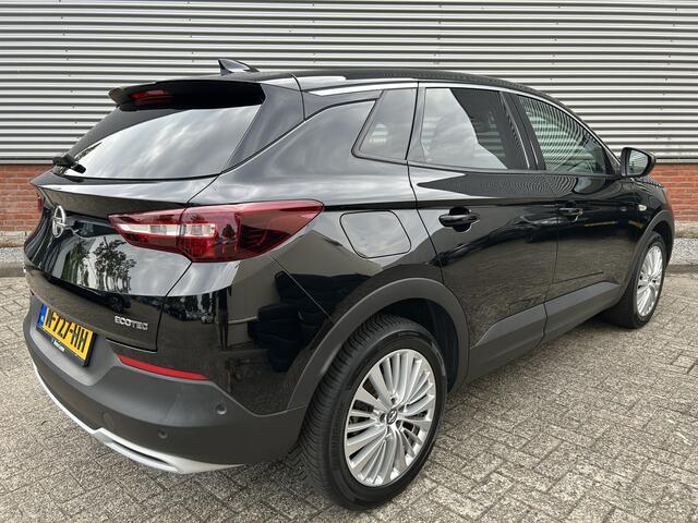 Opel Grandland X 1.2 Turbo Business Elegance | Apple Carplay/Android Auto | Stoelverwarming Voor + Achter |