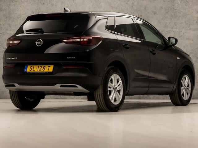 Opel Grandland X 1.2 Turbo Executive Sport (APPLE CARPLAY, GROOT NAVI, STUUR/STOELVERWARMING, LEDER, SPORTSTOELEN, LED KOPLAMPEN, GETINT GLAS, CRUISE, NIEUWSTAAT)