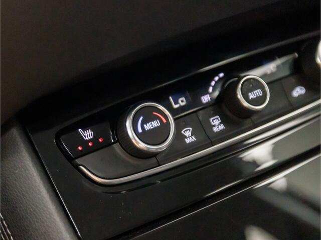 Opel Grandland X 1.2 Turbo Executive Sport (APPLE CARPLAY, GROOT NAVI, STUUR/STOELVERWARMING, LEDER, SPORTSTOELEN, LED KOPLAMPEN, GETINT GLAS, CRUISE, NIEUWSTAAT)