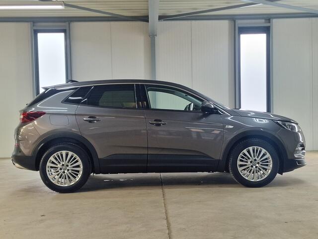 Opel Grandland X 1.6 Turbo Business Executive | cruise controle | trekhaak | elektrische achterklep
