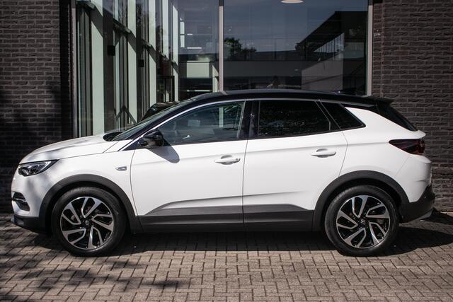 Opel Grandland X 1.2 Turbo Ultimate - All-in rijklrprs | Trekhaak | Panodak | Prem. audio | Stuurverw.