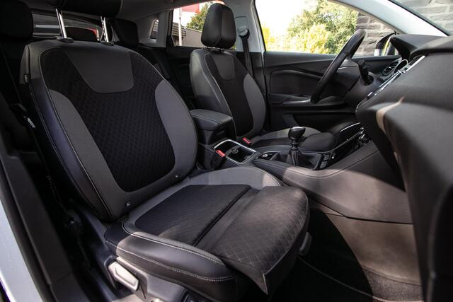 Opel Grandland X 1.2 Turbo Ultimate - All-in rijklrprs | Trekhaak | Panodak | Prem. audio | Stuurverw.