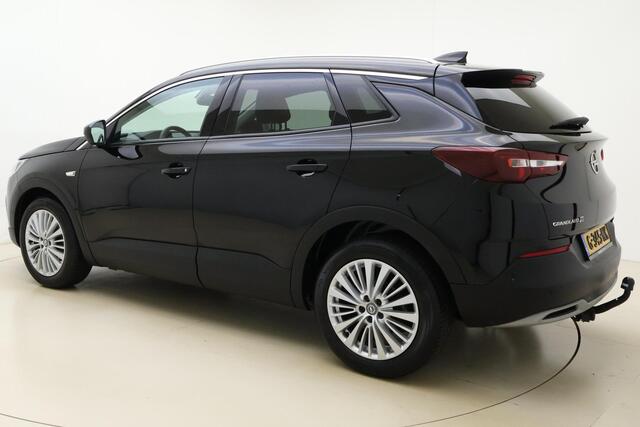 Opel Grandland X 1.2 Turbo 130pk Innovation | Navigatie | Climate control | Camera | Comfortstoelen | DAB+ | Elektrische achterklep | Keyless | Parkeersensoren | Dealeronderhouden