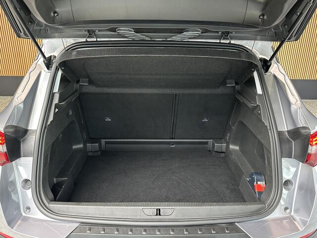 Opel Grandland X 1.2 Turbo Business +