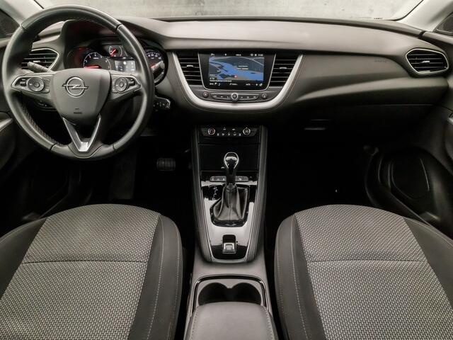 Opel Grandland X 1.2 Turbo Sport Automaat (APPLE CARPLAY, GROOT NAVI, GETINT GLAS, PARKEERSENSOREN, SPORTSTOELEN, LANE ASSIST, CRUISE, NIEUWE APK, NIEUWSTAAT)