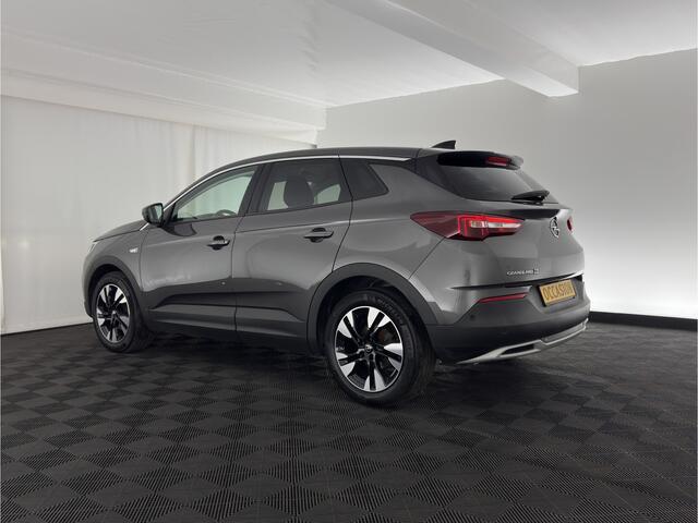Opel Grandland X 1.5 CDTi Business Edition (INCL-BTW) Aut. *LEATHER-FABRIC | FULL-LED | NAVI-FULLMAP | BLIND-SPOT | HEATED-COMFORTSEATS | CAMERA | DAB+ | ECC | PRIVACY-GLASS | PDC | AMBIENT-LIGHT | CRUISE | 18''ALU*