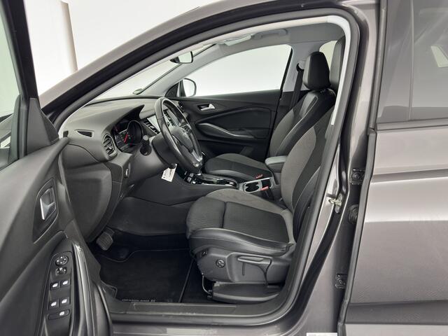 Opel Grandland X 1.5 CDTi Business Edition (INCL-BTW) Aut. *LEATHER-FABRIC | FULL-LED | NAVI-FULLMAP | BLIND-SPOT | HEATED-COMFORTSEATS | CAMERA | DAB+ | ECC | PRIVACY-GLASS | PDC | AMBIENT-LIGHT | CRUISE | 18''ALU*