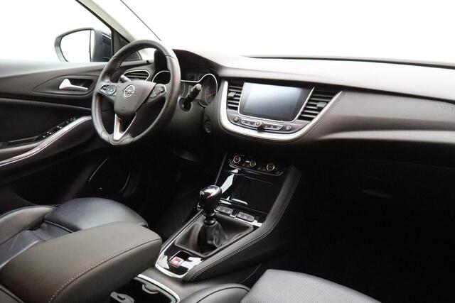 Opel Grandland X 1.2 Turbo Ultimate 130pk | Lederen Bekleding | Navigatie | Trekhaak | Stoelverwarming - verkoeling | Elektrische Achterklep | 360 Camera | Vol opties