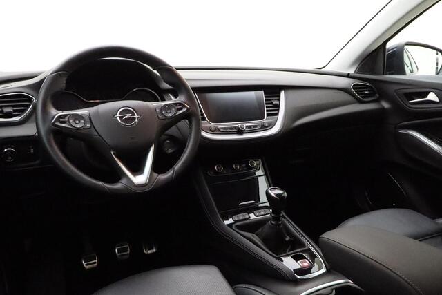 Opel Grandland X 1.2 Turbo Ultimate 130pk | Lederen Bekleding | Navigatie | Trekhaak | Stoelverwarming - verkoeling | Elektrische Achterklep | 360 Camera | Vol opties