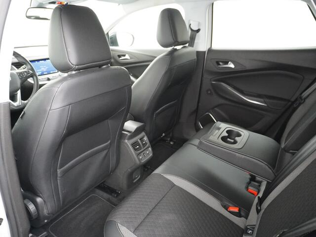 Opel Grandland X T131PK Automaat Apple Carplay Android Auto Trekhaak AGR-Comfort Stoelen Denon® Premium Audio Navi Ecc 360°Camera Stoel+Stuur+Bankverwarming Cruise Control Ultimate Keyless DAB Elek.Achterklep Lmv 18" Led 1e Eigenaar Dealeronderhouden