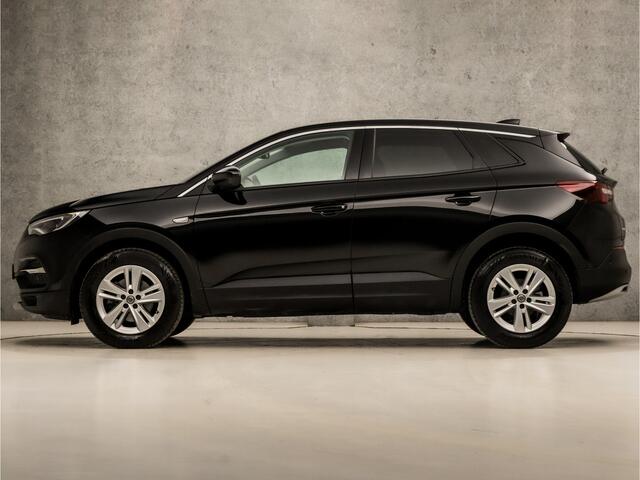 Opel Grandland X 1.2 Turbo Elegance Sport Automaat (APPLE CARPLAY, GROOT NAVI, 360 CAMERA, SPORTSTOELEN, LED KOPLAMPEN, KEYLESS, GETINT GLAS, NIEUWE APK, NIEUWSTAAT)