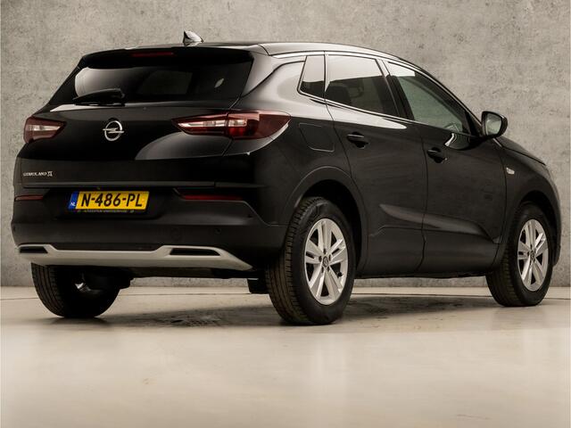 Opel Grandland X 1.2 Turbo Elegance Sport Automaat (APPLE CARPLAY, GROOT NAVI, 360 CAMERA, SPORTSTOELEN, LED KOPLAMPEN, KEYLESS, GETINT GLAS, NIEUWE APK, NIEUWSTAAT)