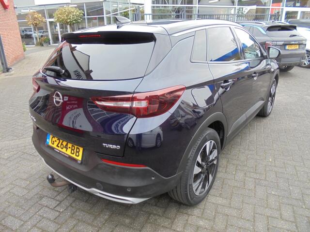 Opel Grandland X 1.2 Turbo Bus. Ex.