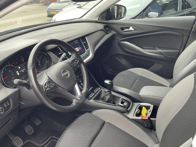 Opel Grandland X 1.2 Turbo Innovation | Achteruitrijcamera | Keyless | Dodehoek | Info: 0492588974 |