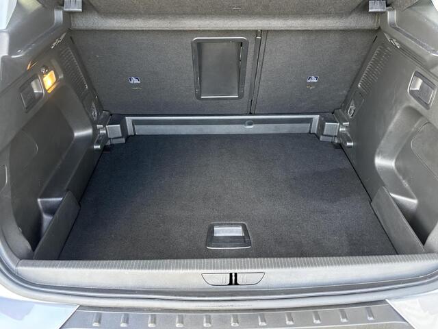 Opel Grandland X Edition 2020 1.2 Turbo 130pk | AGR-STOELEN | CAMERA | TWO-TONE | WINTER PACK | NAVI PRO | CLIMA | ISOFIX | DAB+ |