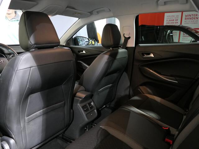 Opel Grandland X 1.2 Turbo Innovation *Afneembare trekhaak!* - Stoel en stuurverwarming, dode hoek, clima, camera
