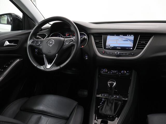 Opel Grandland X 1.6 Turbo Innovation | Trekhaak | Navigatie | Parkeercamera 360° | Stoelverwarming / koeling| Keyless Go | Denon Sound |