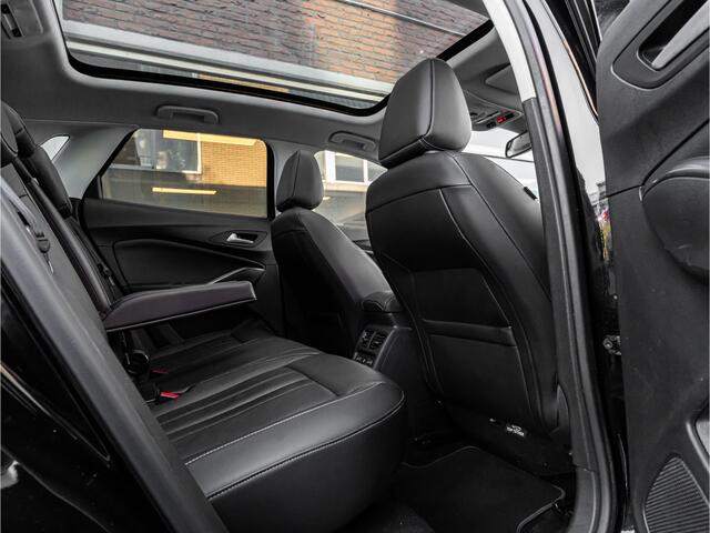 Opel Grandland X 1.2 Turbo Innovation ORG NL PANO LED CAMERA LEDER DODEHOEK STOELVERW EN VENTILATIE