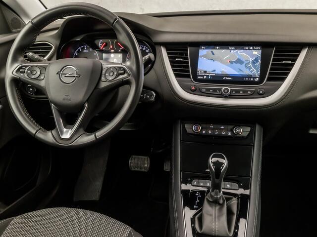 Opel Grandland X 1.2 Turbo Sport Automaat (APPLE CARPLAY, GROOT NAVI, PARKEERSENSOREN, SPORTSTOELEN, CRUISE, LM VELGEN, LED KOPLAMPEN, NIEUWSTAAT)