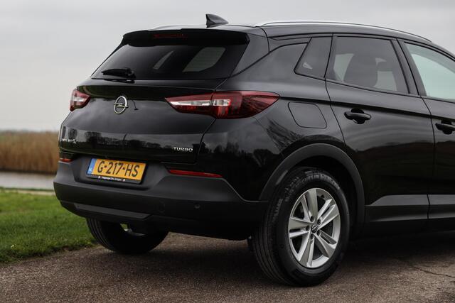Opel Grandland X 1.2 Turbo 130 PK Business + ? Camera ? CarPlay ? Comf-Stoelen