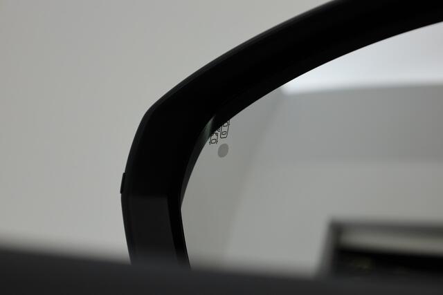 Opel Grandland X 1.2 Turbo Innovation | Leder | Stoel- Stuurverw. | Afn. Trekhaak | Camera | LED | Memory seat