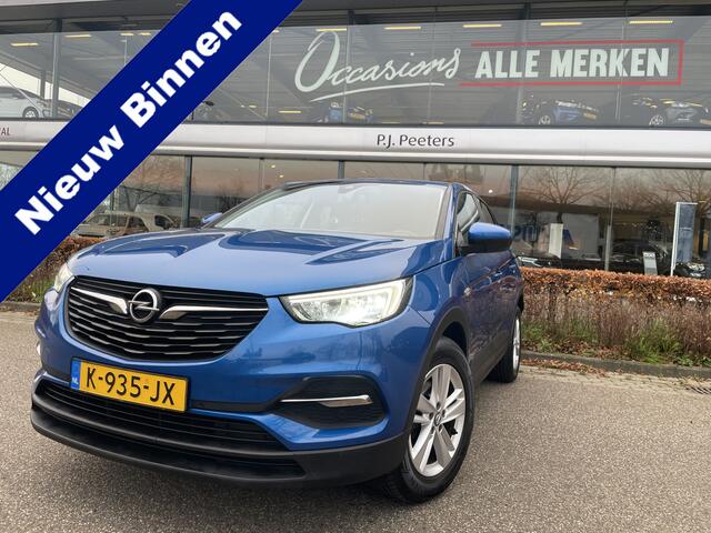 Opel Grandland X 1.2 Turbo Business Edition Achteruitrijcamera - Cruise control - Airco - Apple carplay - Alarm klasse 1 - Bluetooth - Parkeersensoren voor en achter - navigatiesysteem - Radio - Start/stop systeem - Stuur multifunctio