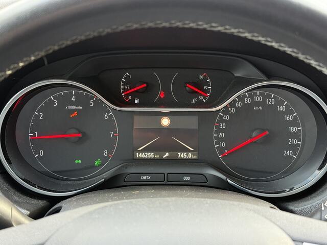 Opel Grandland X BWJ 11-2020 | 1.2T 131PK Bus Executive | TREKHAAK | CLIMA | NAVI | LEDER/STOF | SPORTSTOELEN | PDC 2X | CARPLAY |