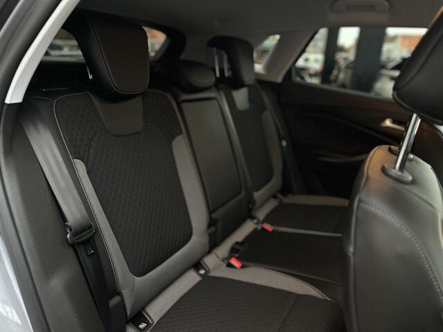 Opel Grandland X 1.2 Turbo Innovation ECC/ Sensoren / Navi / Elec klep.