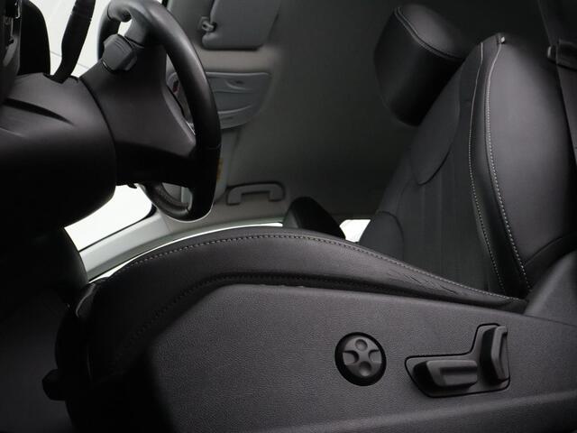 Opel Grandland X 1.6 Turbo Hybrid Ultimate | Stoelventilatie | Leder | 360 Camera | Carplay | Keyless | 19'' | Navigatie | Full LED | Parkeerhulp | Stoelverwarming | PHEV | Plug In