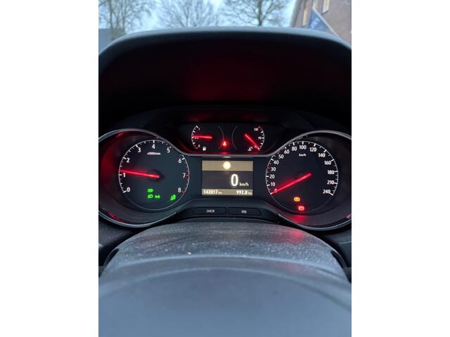 Opel Grandland X 1.2 Turbo Bus. Ex. 131PK CAMERA / SPORTSTOELEN / 18 INCH LMV / C