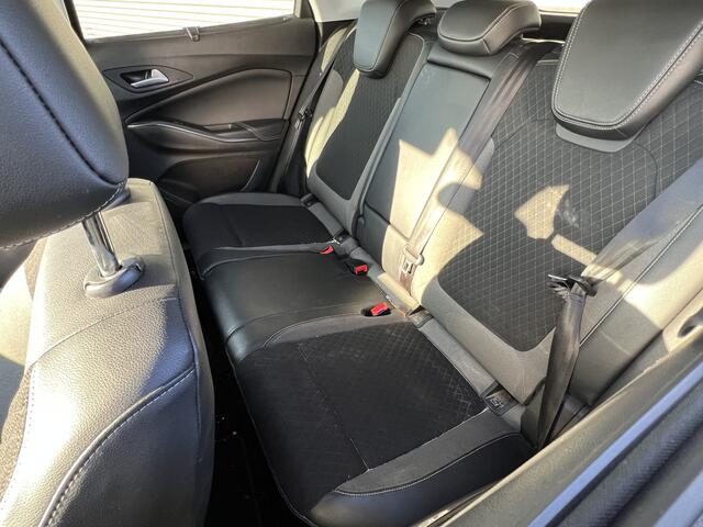 Opel Grandland X 1.2 Turbo Business Executive | Nieuw Binnen! | Clima | Cruise | Navi