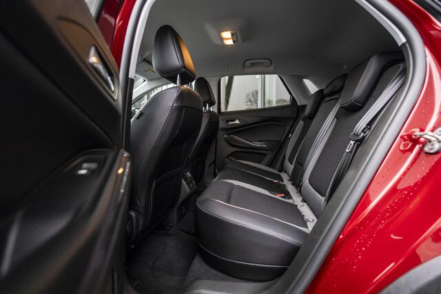 Opel Grandland X 1.6 Turbo Hybrid4 Ultimate | NL Auto | Stoelver. | 360 Cam |