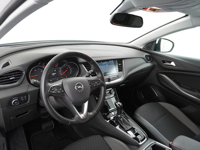Opel Grandland X AUTOM-8 T131PK Navi Camera Trekhaak Apple Carplay Android 18"lm Pdc Opel-Connect Dual-Ecc Elec.Achterklep AGR-Stoel+Verwarmd DAB Cruise Control Keyless Dodehoekwarning 1.2 Turbo Business Executive Innovation Automaat Regen-Lichtsensor Led Lane-Assist Blue