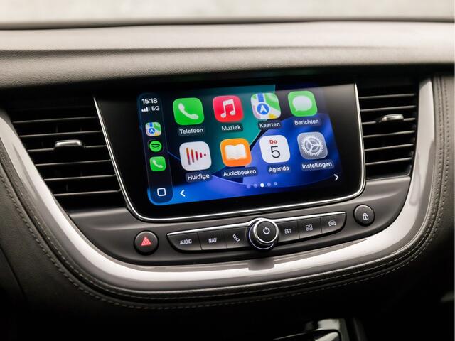 Opel Grandland X 1.2 Turbo Sport Automaat (APPLE CARPLAY, GROOT NAVI, LANE ASSIST, LEDER, CAMERA, LED KOPLAMPEN, SPORTSTOELEN, GETINT GLAS, CRUISE, NIEUWE APK, NIEUWSTAAT)