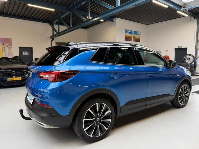 Opel Grandland X 1.6 Turbo Hybrid4 Ultimate Leer Trekhaak LED DAB Stoelverwarming en ventilatie Elek Stoelverstelling Stuurwielverwarming 4x4