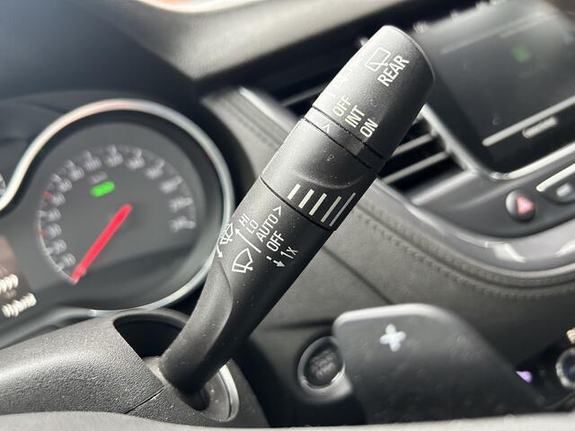 Opel Grandland X 1.6 Turbo Hybrid4 300PK!! Business Elegance // FULL LED // NAVI + CARPLAY // PDC V+A // STOELVERWARMING // CAMERA