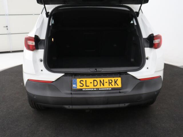 Opel Grandland X 1.6 Turbo Hybrid Business Edition | Trekhaak | Navigatie | Carplay | Parkeerhulp | Full LED | Cruise control | Bluetooth | Climate control | PHEV | Plug In