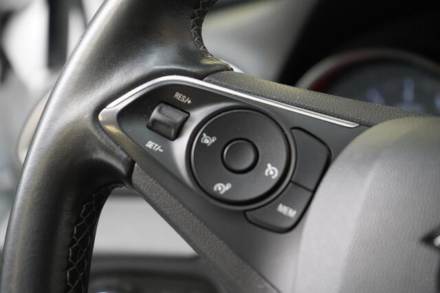 Opel Grandland X 1.2 130pk Turbo Innovation | Blind-spot | Sportstoelen | Cruise control | Climate control ECC | Lm velgen