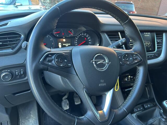 Opel Grandland X 1.2 Turbo Innovation 130PK // LED // CAMERA // PDC V+A // CLIMA // NAVI + CARPLAY