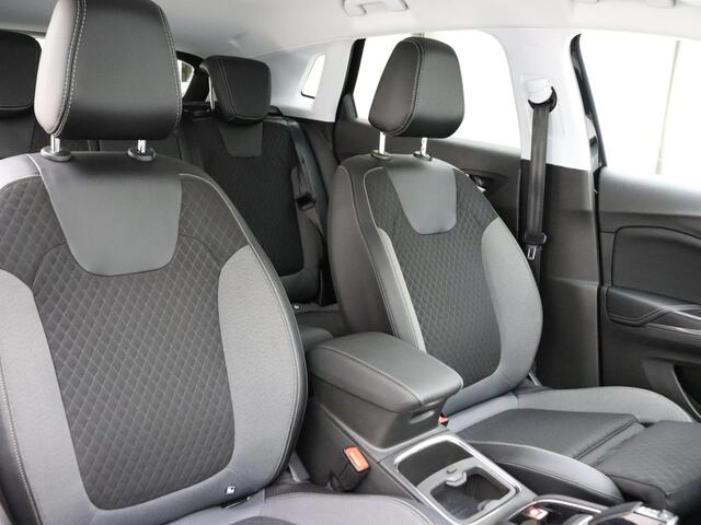 Opel Grandland X 1.6 Turbo Hybrid Business Edition | Climate control | Navigatie | Camera | Parkpilot | 19" LM-Velgen | AllSeason banden | Elektrisch Pakket