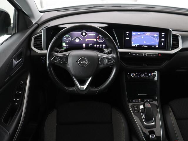 Opel Grandland X 1.6 Turbo Hybrid Business Executive | Stoelverwarming | Adaptive cruise | Camera | Carplay | Stuurverwarming | Navigatie | PHEV | Plug In