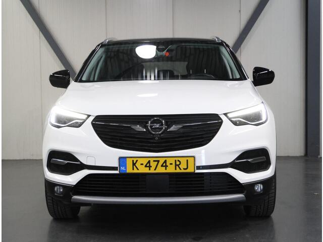 Opel Grandland X 225PK Hybrid Ultimate | 1ste eigenaar | LEER | Stoelkoeling/Stoel/Voorruitverwarming | FULL LED | AGR Stoelen | Denon Sound | 360'Camera | Trekhaak | Two-tone | Privacy Glass | AppleCarPlay/AndroidAuto | Navigatie | Cruise Control | Keyless | Isofix | Ele