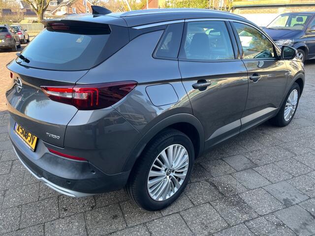 Opel Grandland X 1.2 TURBO BUS.AUTOMAAT,NAV,DAB,CARPLAY